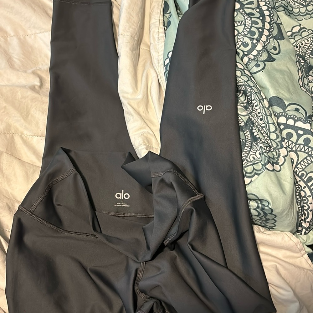 alo L Gray Spandex Leggings